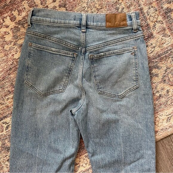 Madewell 90’s Straight Jean - Picture 5 of 7